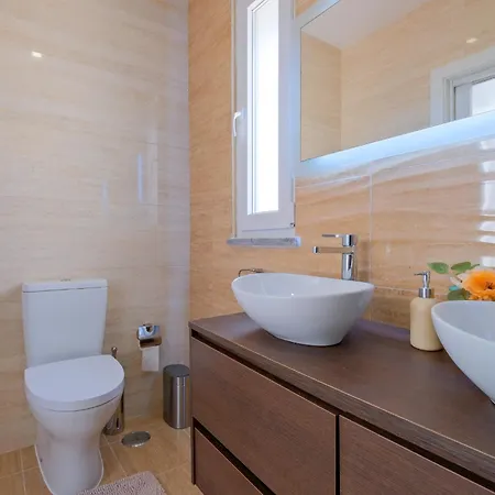 Sunny Caparica House 빌라 *