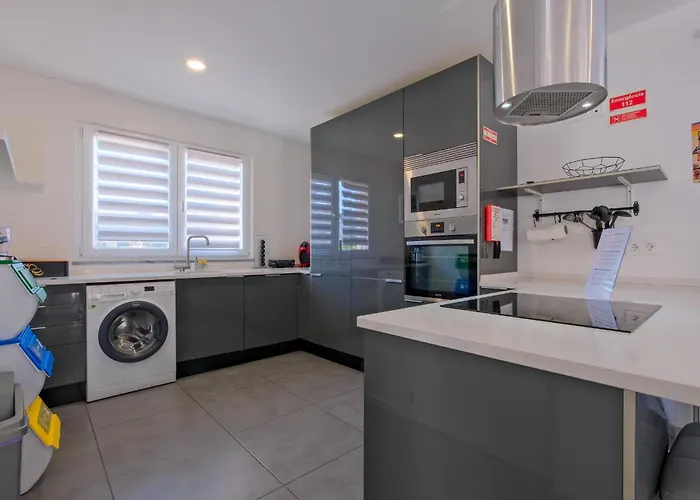 Sunny Caparica House فيلة *