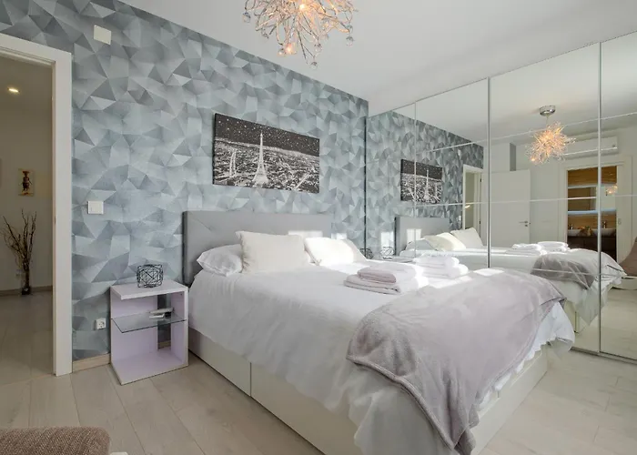 فيلة Sunny Caparica House