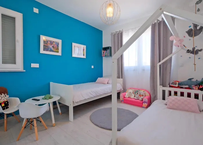 فيلة Sunny Caparica House